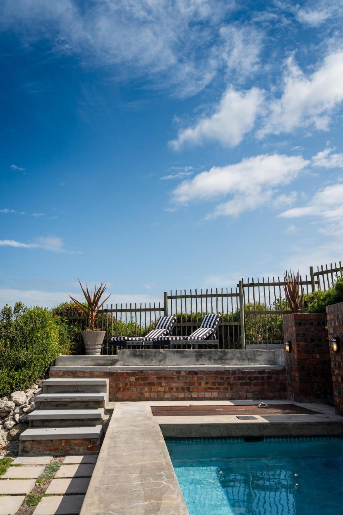 Holiday home 3 Bed House With Pool & Sea Views *