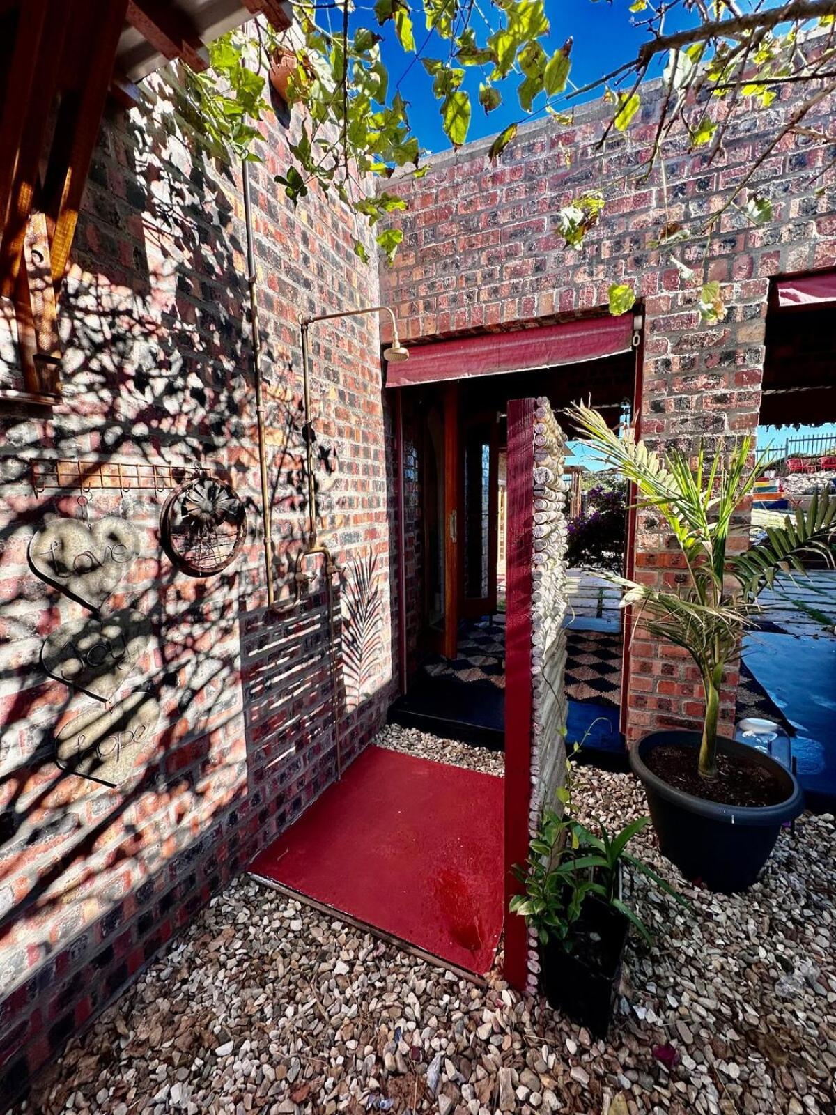 3 Bed House With Pool & Sea Views Holiday home